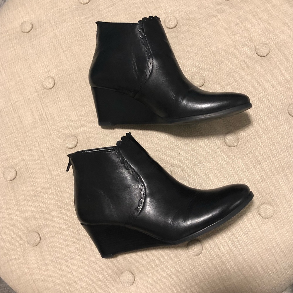 Jack Rogers Black Leather Emery Wedge Boot 7.5